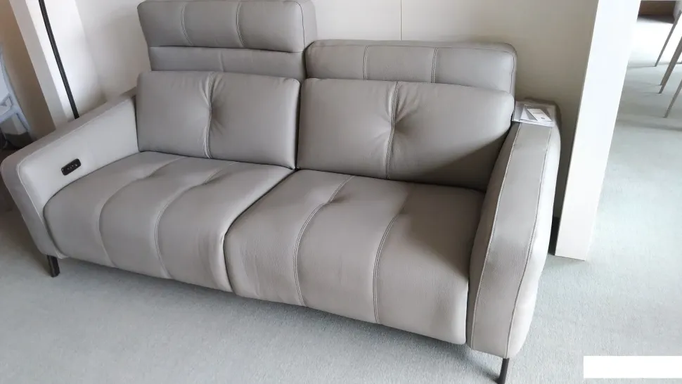 Divano relax Antares leg Nicoline a PREZZO OUTLET scontato del 38%