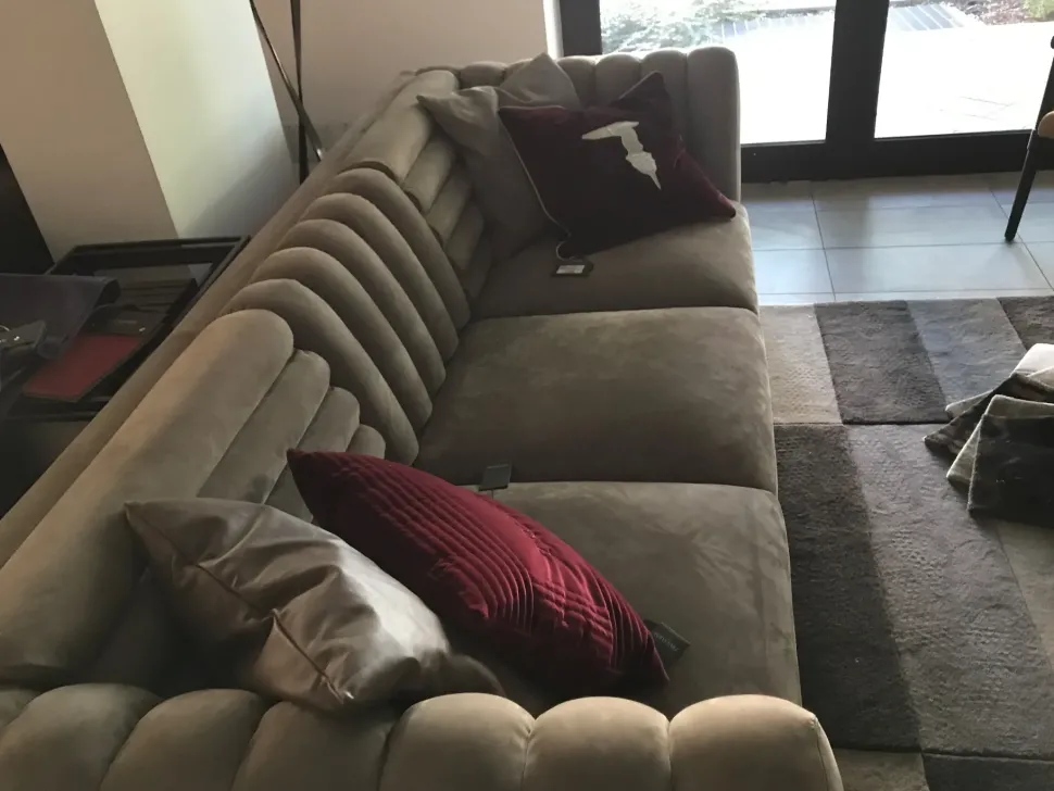 Divano Relief d3 in Pelle non sfoderabile di Fendi casa scontato 69%