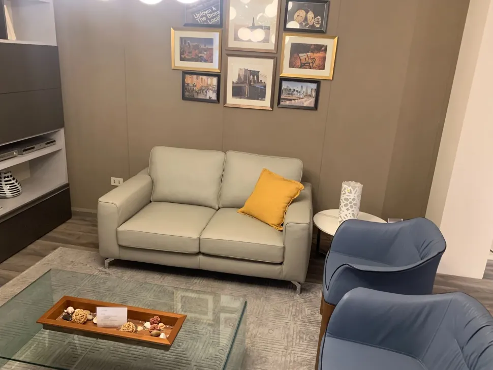 Divano Russel di Le comfort in stile moderno a prezzo scontato