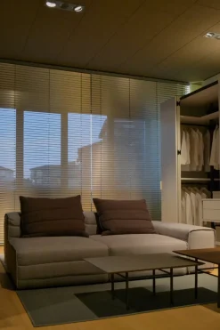 Divano Samet  di Gervasoni in stile design a prezzo scontato