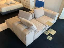 Divano Samet in Tessuto sfoderabile  di Gervasoni scontato 46%