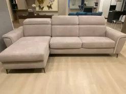 Divano Sasha di Collezione esclusiva in stile moderno a prezzo scontato