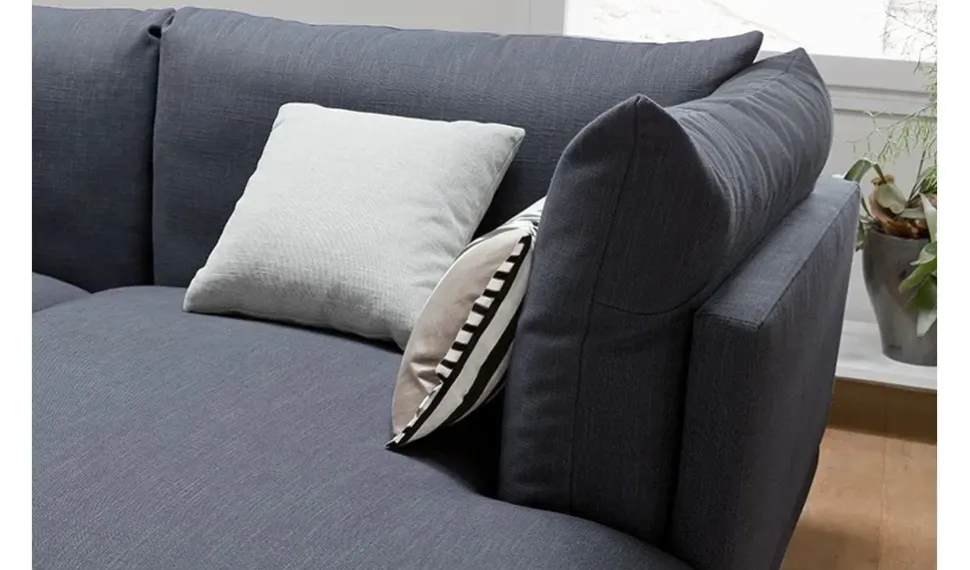 Divano Swing con penisola: design moderno da Agnese a prezzi vantaggiosi.