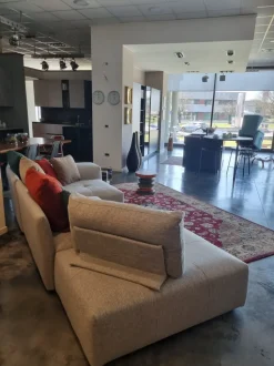 Divano Taos di Egoitaliano in stile moderno a prezzo Outlet