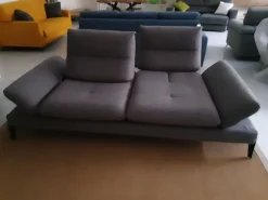 Divano tessuto in poliuretano  Nicoletti home a prezzo Outlet