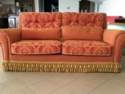 Divano tessuto in poliuretano Artigianale a prezzo Outlet