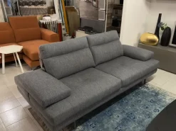 Divano Toby-wing in Tessuto sfoderabile  di Calia scontato 43%