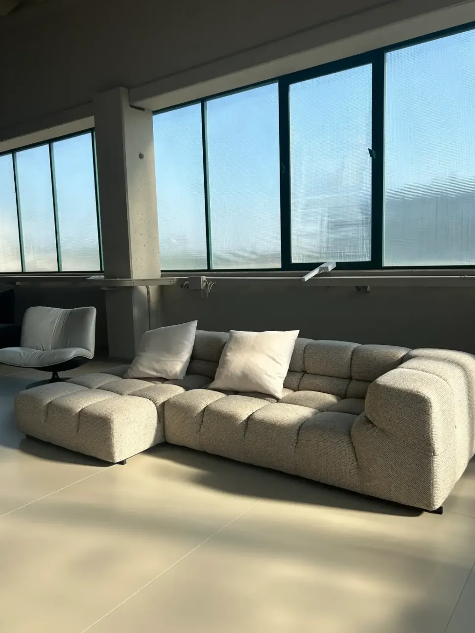 Divano Tufty time in Tessuto B&b italia a prezzo ribassato