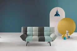 Divano Vintage Artigianale in Tessuto a 690€