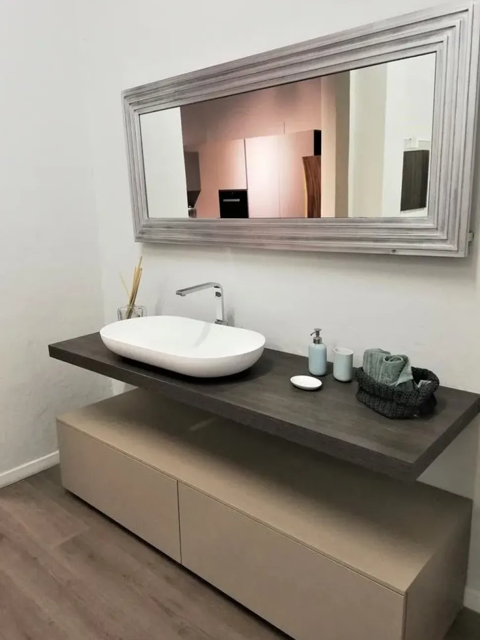 Ecommerce: Mobile Bagno Milldue A Terra, Composizione Conveniente!