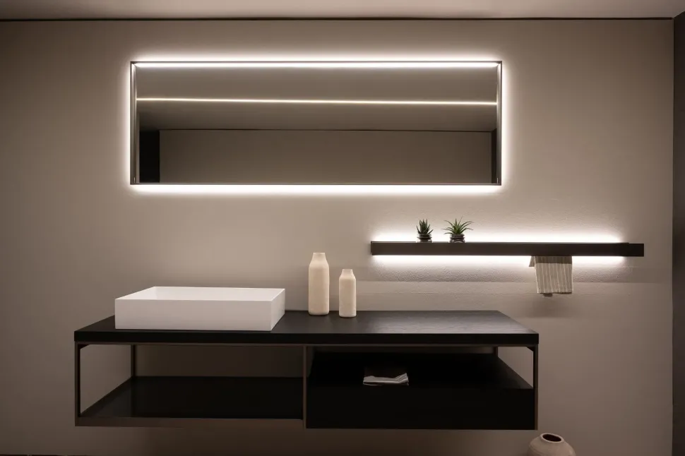 Fjord Milldue: mobile bagno sospeso A PREZZI OUTLET