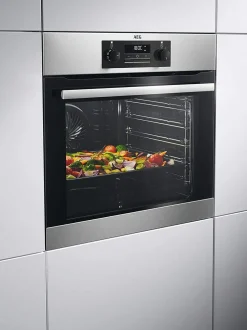 Innovativo forno Aeg Beb331010m in Offerta Outlet