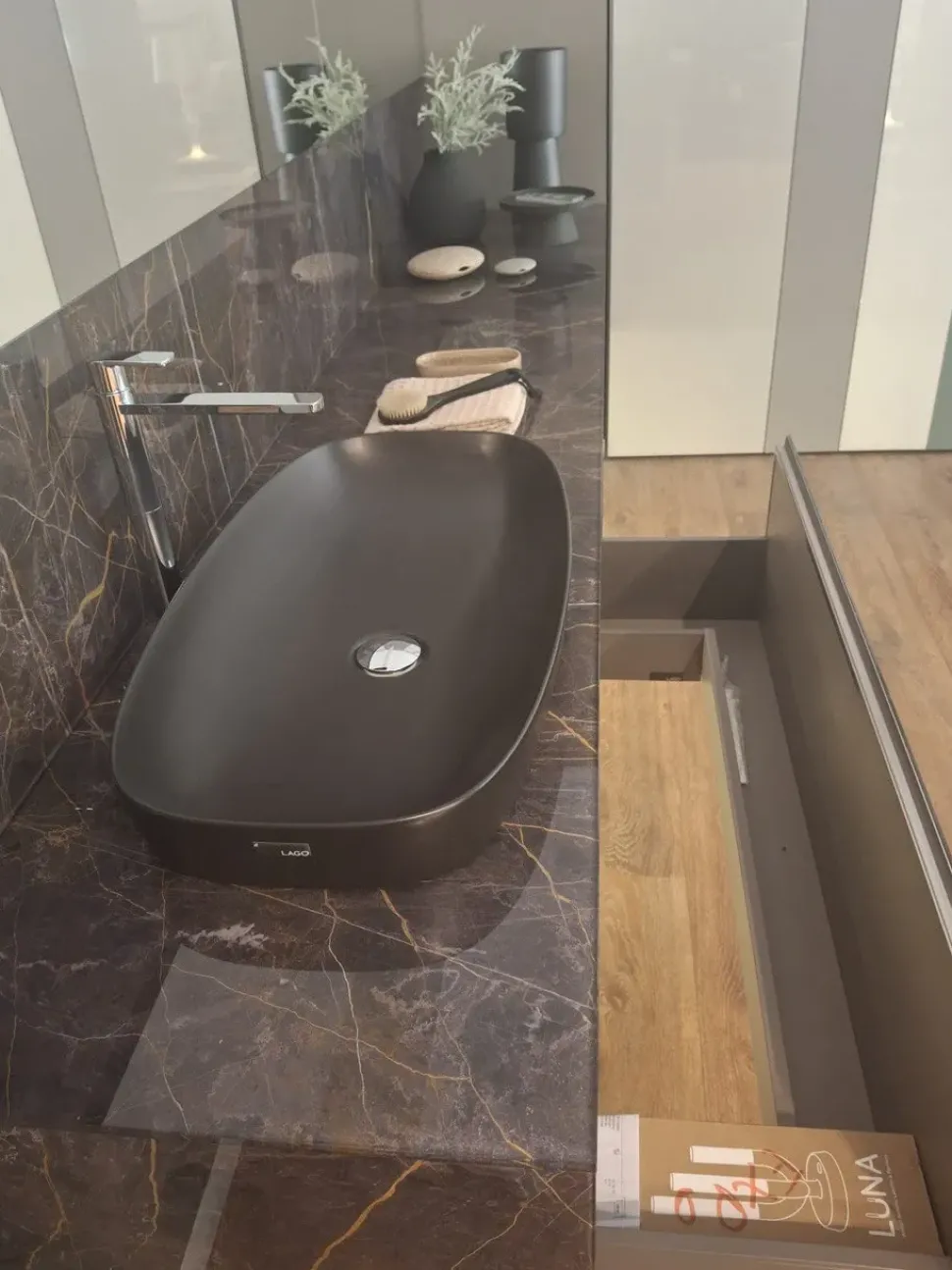 Kera Lago: mobile bagno sospeso A PREZZI OUTLET