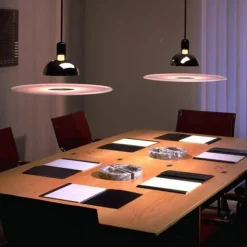 Lampada a sospensione Frisbi Flos a prezzo scontato