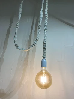 Lampada a sospensione Liana Tomasella con un ribasso esclusivo