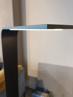 Lampada Collezione esclusiva Nastro floor 563.61 a PREZZI OUTLET