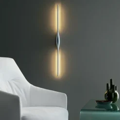 Lampada da parete Apex Fontana Arte a prezzo Outlet.