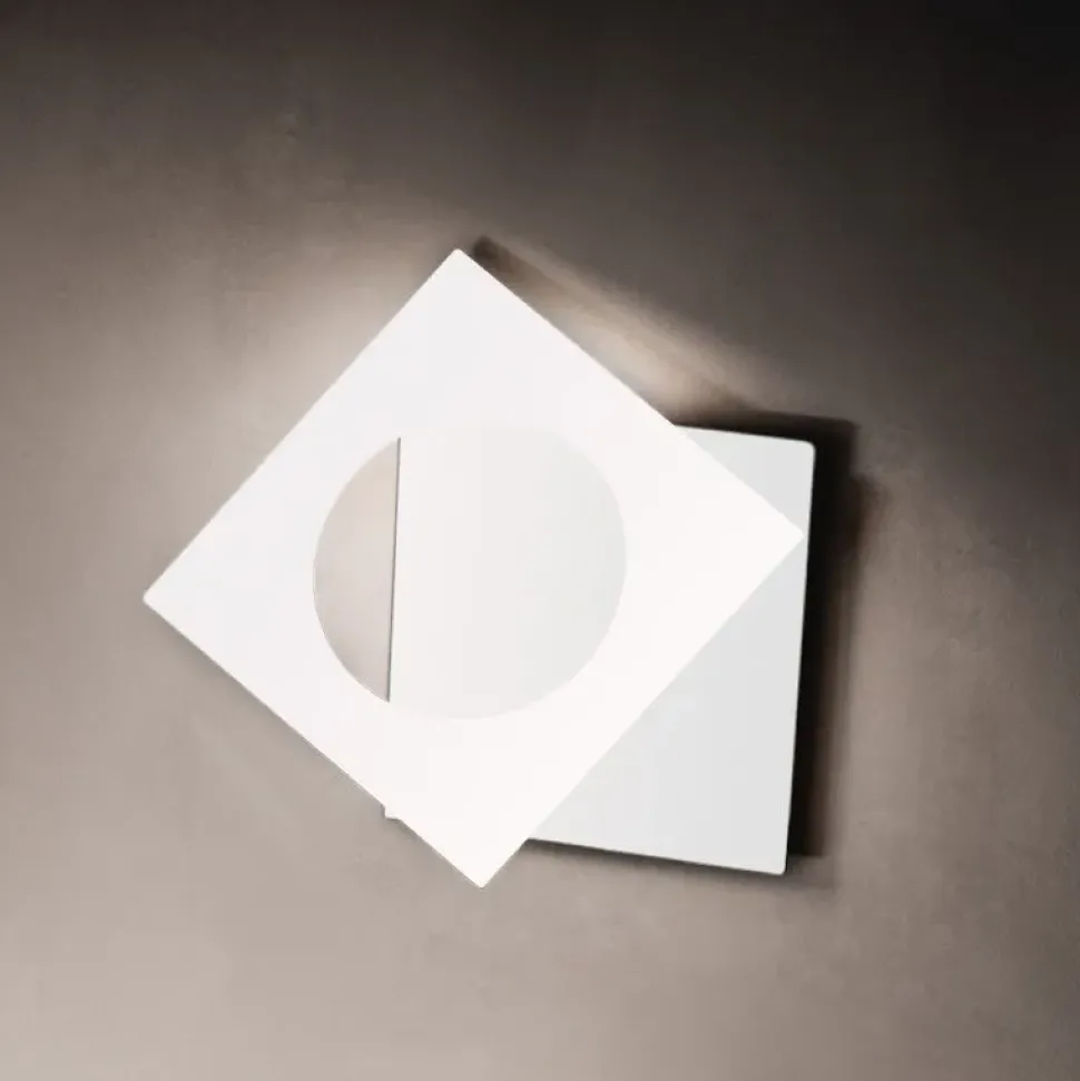 Lampada da parete Collezione esclusiva Petra 21 icone stile Moderno a prezzi outlet