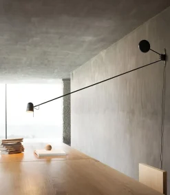 Lampada da parete Counterbalance Luceplan in Offerta Outlet