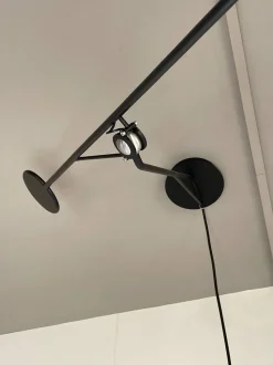 Lampada da parete Dcw Aaro wall sw Nero a prezzi convenienti