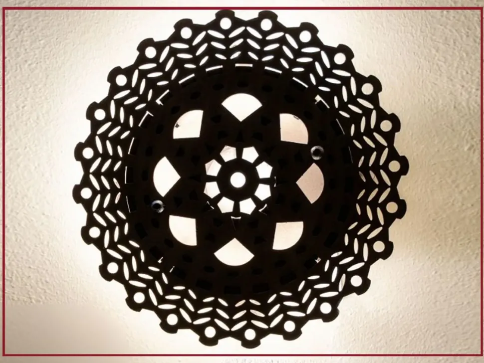 Lampada da parete Donna assunta Artigianale con un ribasso esclusivo