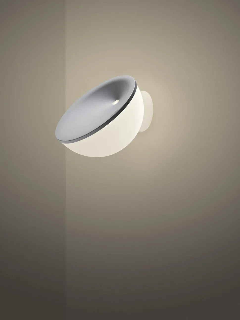 Lampada da parete Foscarini Beep Bianco a prezzi convenienti