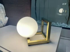 Lampada da tavolo Angolo Ideal lux con uno sconto esclusivo