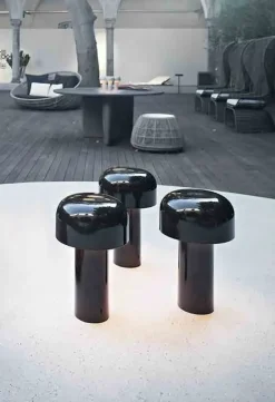 Lampada da tavolo Bellhop Flos a prezzo Outlet