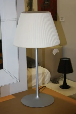 Lampada da tavolo Flos Romeo soft floor t1 stile Moderno in offerta