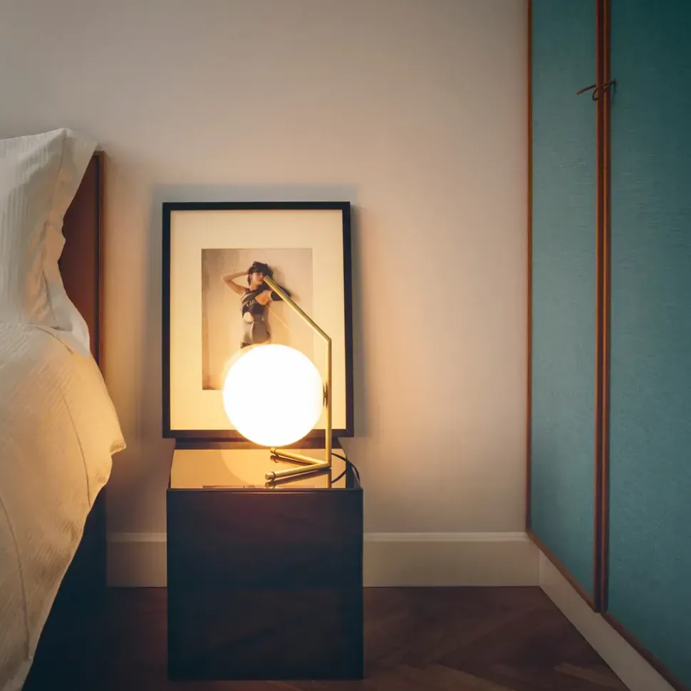 Lampada da tavolo Ic lights table 1 low Flos a prezzo scontato