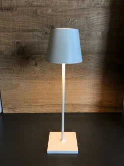 Lampada da tavolo Poldina Zafferano a prezzo Outlet