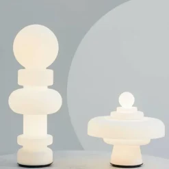 Lampada da tavolo Re Fontana Arte in Offerta Outlet. Progettata da interni.