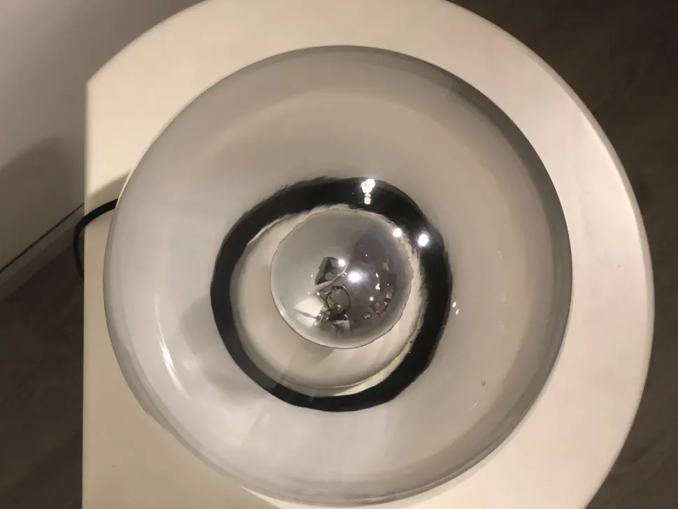 Lampada da tavolo stile Moderno Mid-century Leucos a prezzi convenienti