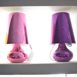 Lampada da tavolo stile Moderno Cindy Kartell con forte sconto