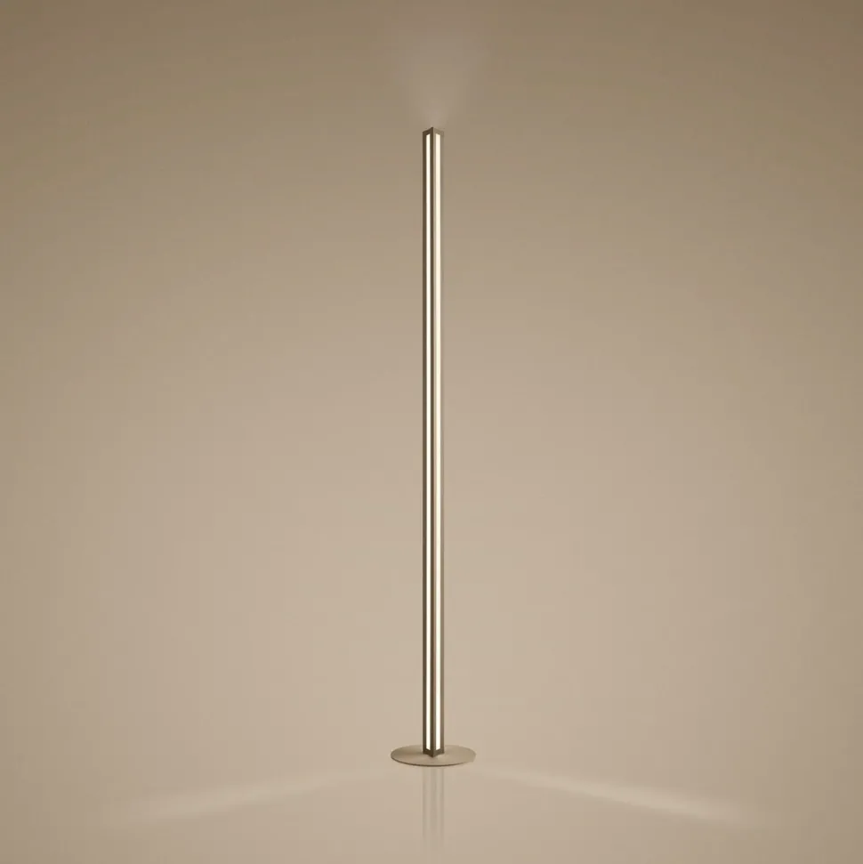 Lampada da terra Chiaroscura Foscarini a prezzo Outlet