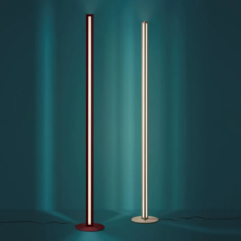 Lampada da terra Chiaroscura Foscarini a prezzo Outlet