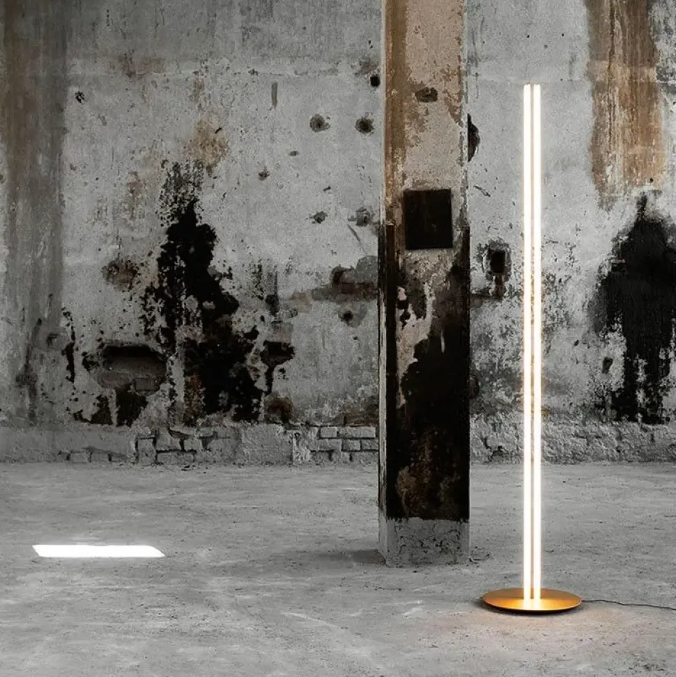 Lampada da terra Coordinates floor Flos a prezzo scontato