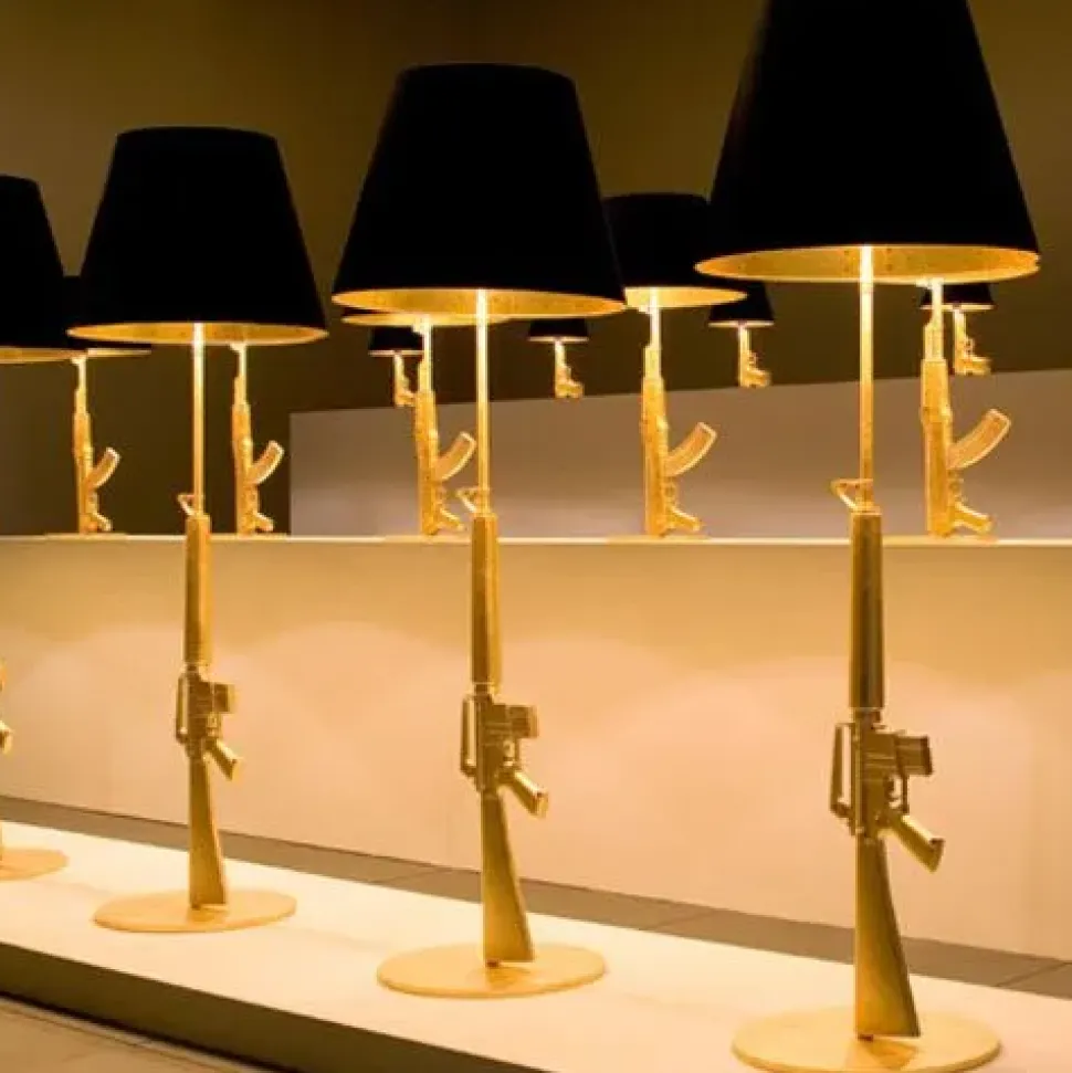 Lampada da terra Guns lounge gun terra Flos a prezzo Outlet