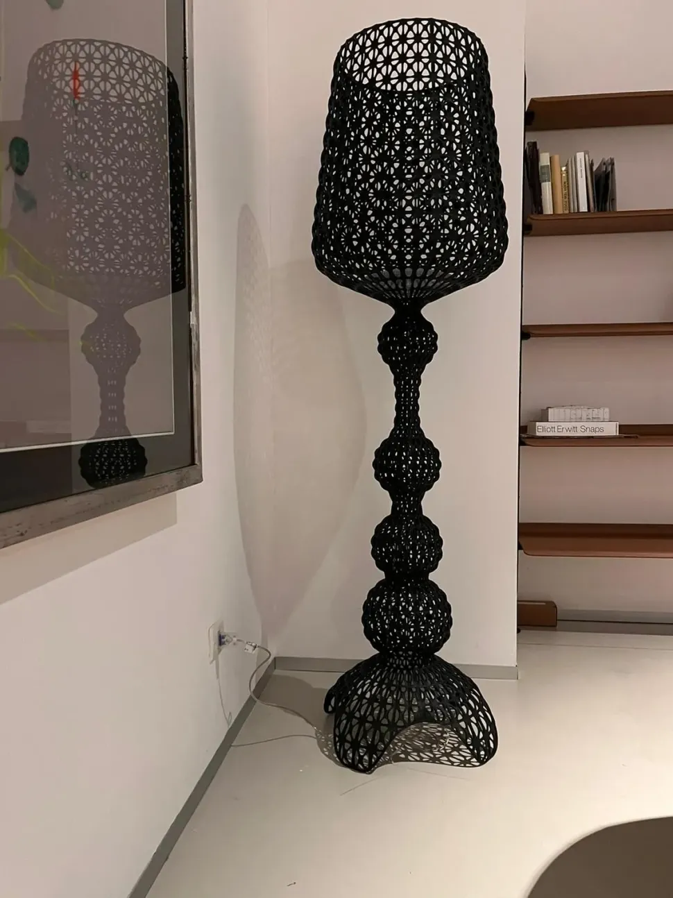 Lampada da terra Kabuki grande Kartell a prezzo Outlet