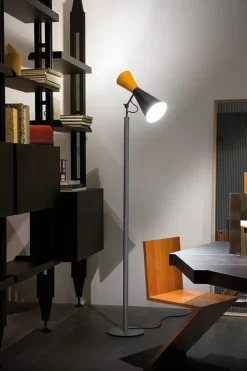 Lampada da terra Parliament terra Nemo a prezzo Outlet