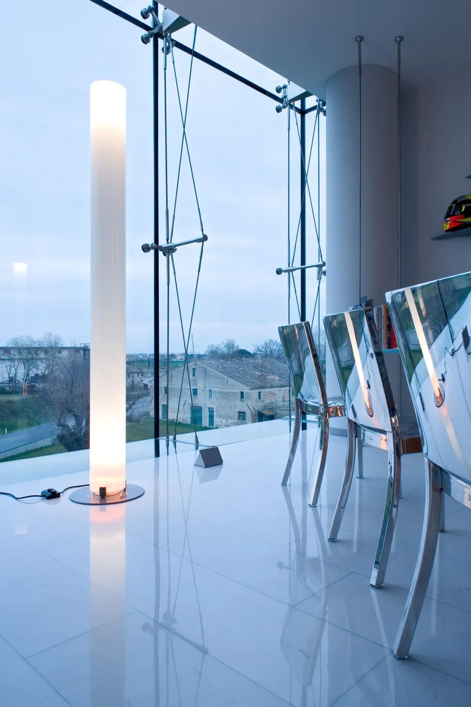 Lampada da terra Stylos Flos a prezzo Outlet