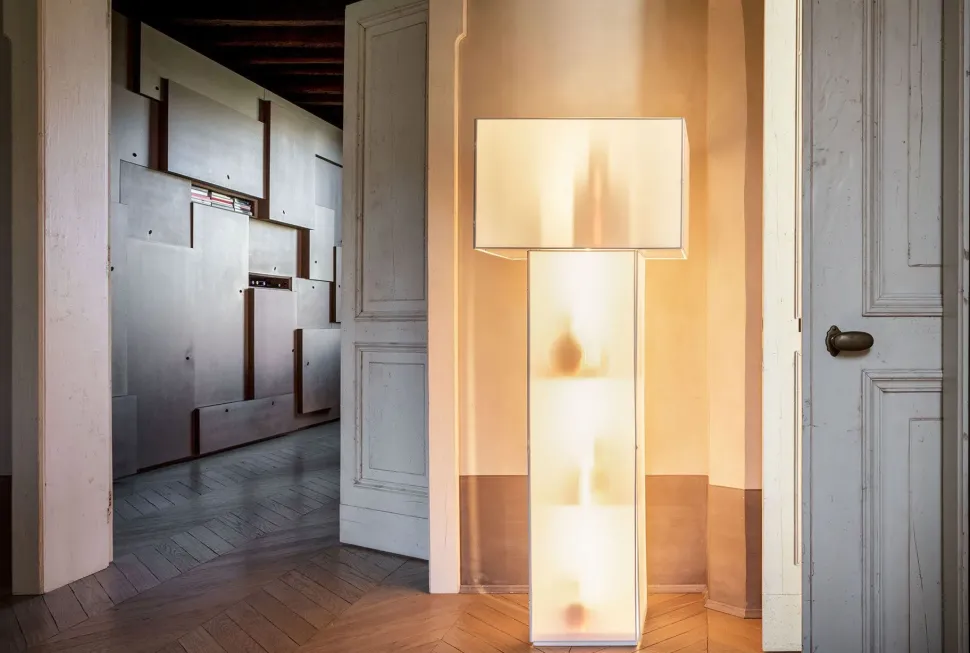 Lampada da terra Velasca Mogg a prezzo scontato