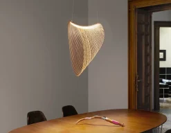 Lampada Illan Luceplan in Offerta Outlet: design architettonico!