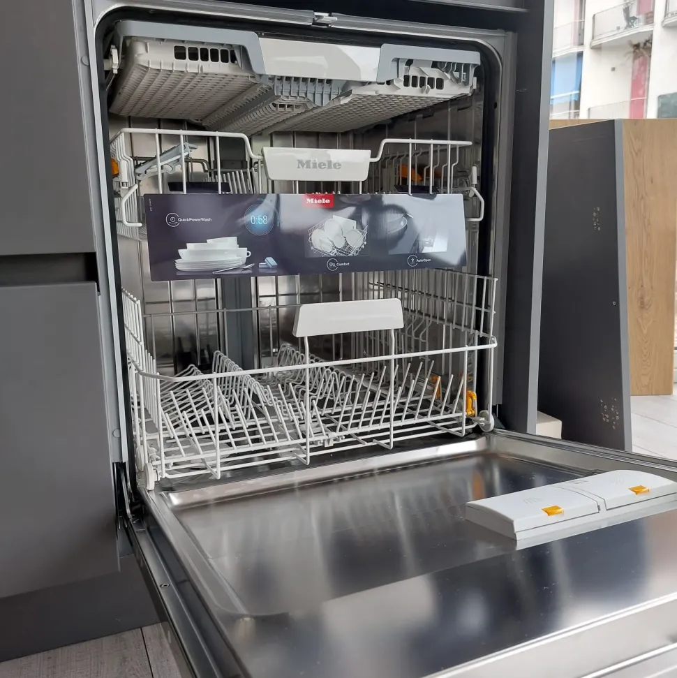 Lavastoviglie G 5350 scvi Mìele in offerta