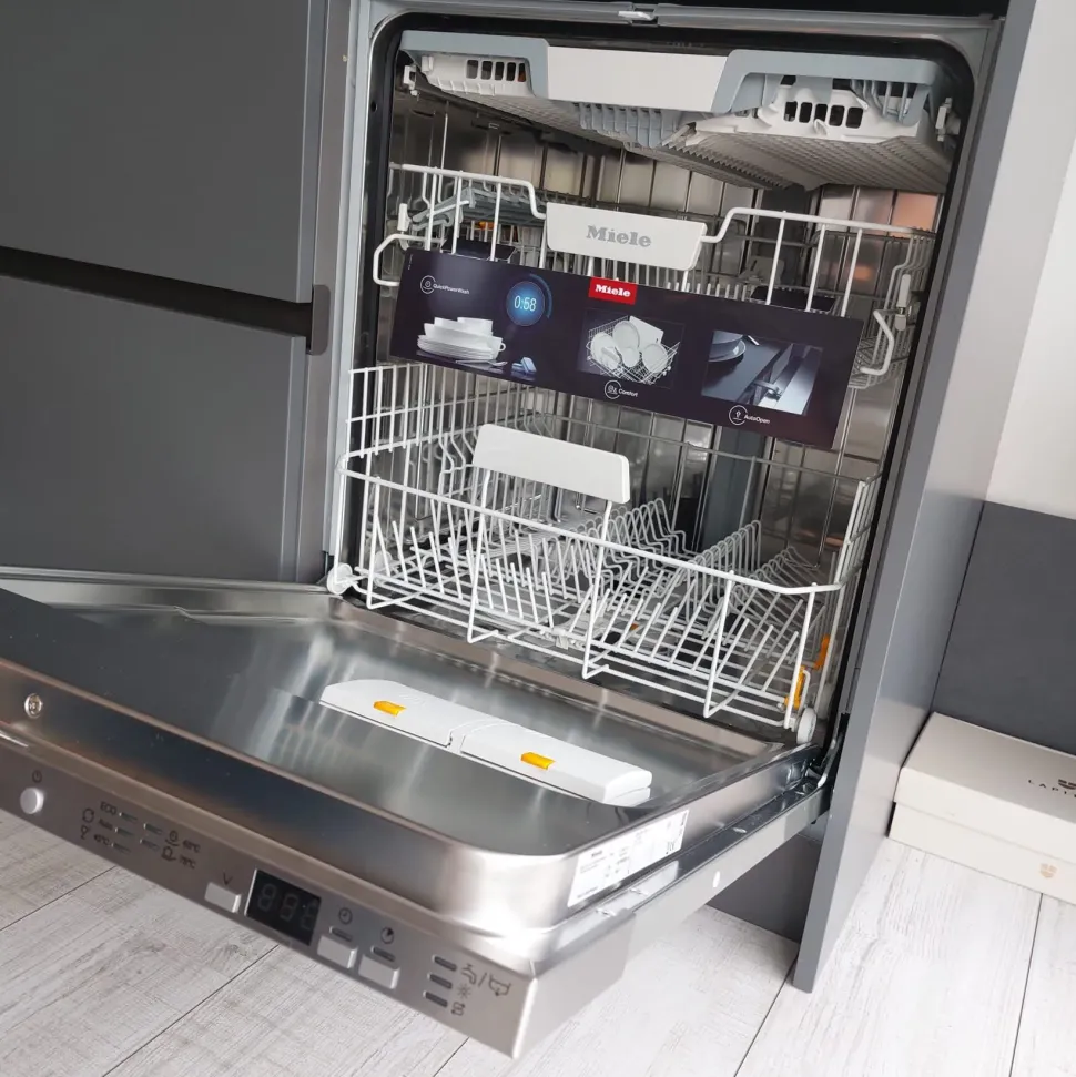 Lavastoviglie G 5350 scvi Mìele in offerta