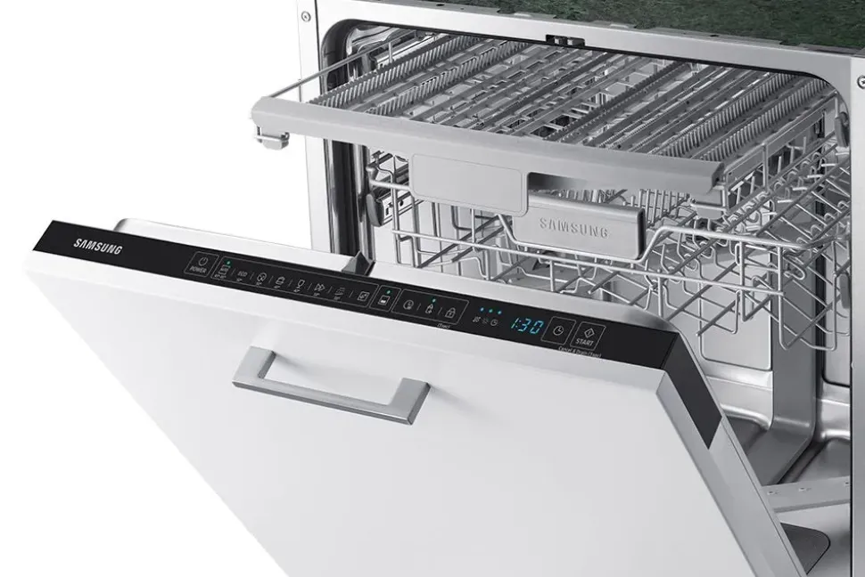 Lavastoviglie modello 7500 r7050 Samsung ad un prezzo mai così vantaggioso