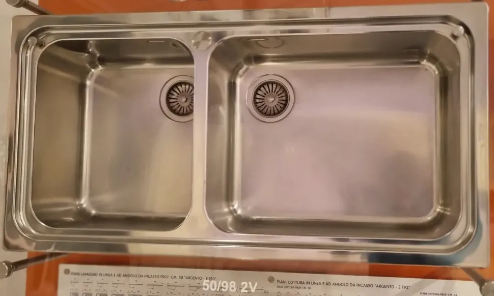 Lavello Lavello due vani Alpes inox ad un prezzo vantaggioso