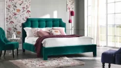 Letto classico con gambe Letto matrimoniale lavanda 50 luxury made in italy Md work a prezzo ribassato