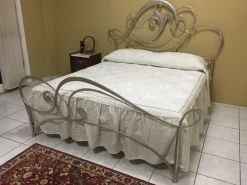 Letto classico con gambe Venaria Pama letti a prezzo scontato