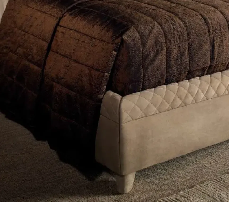 Letto classico Letto luxury in pelle Md work con un ribasso del 30%